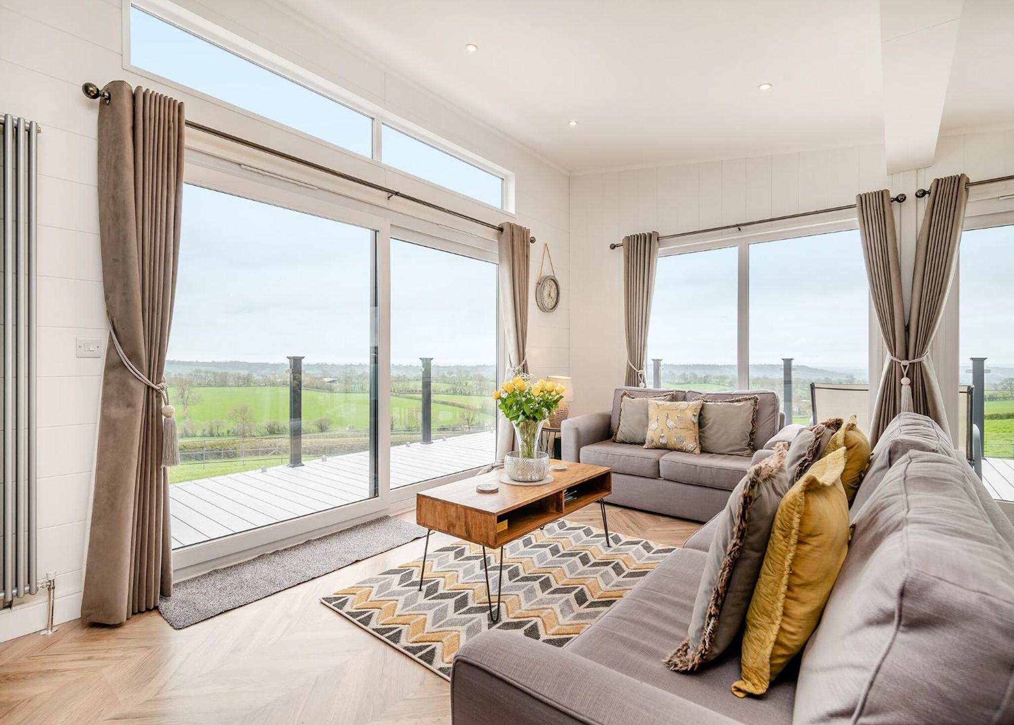 Midsomer Lodges Pilton Room photo