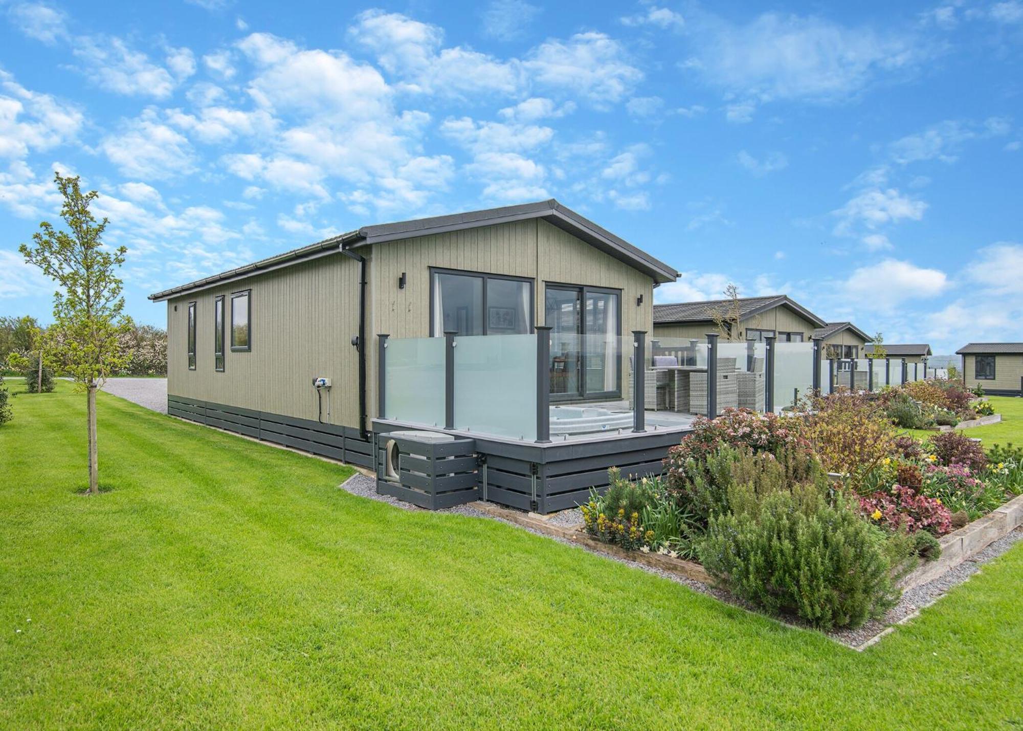 Midsomer Lodges Pilton Room photo